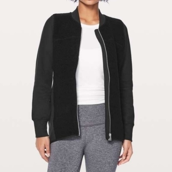 Lululemon Stand Out Sherpa Jacket in Black Size 6 - Picture 12 of 12